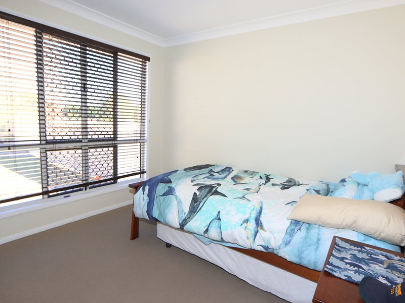 Photo - 5 Mooney Crescent, Emerald QLD 4720 - Image 15