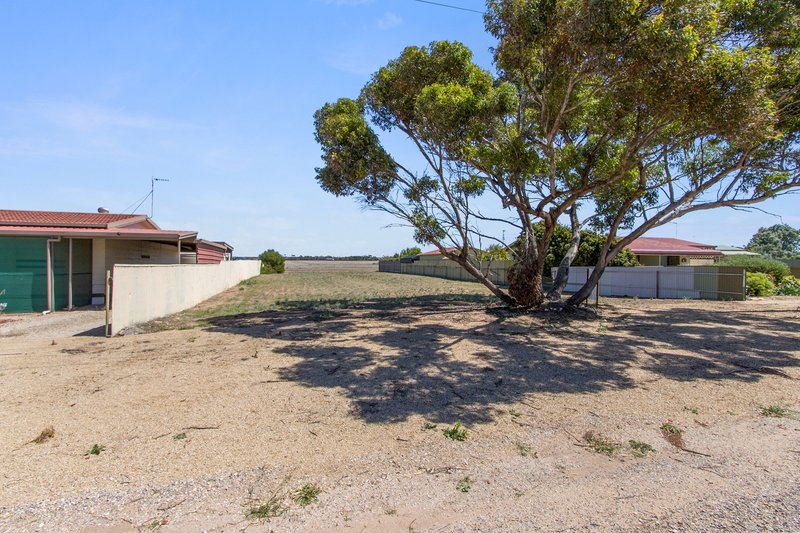 Photo - 5 Moonta Terrace, Clinton SA 5570 - Image 2