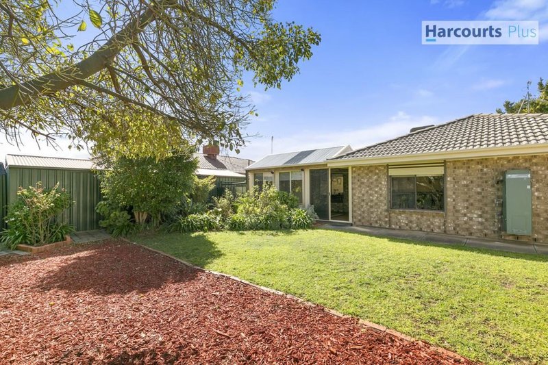 Photo - 5 Moor Crescent, Hallett Cove SA 5158 - Image 14