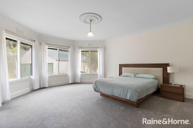 Photo - 5 Moras Court, Gisborne VIC 3437 - Image 13