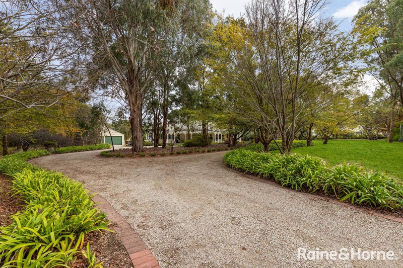 Photo - 5 Moras Court, Gisborne VIC 3437 - Image 27