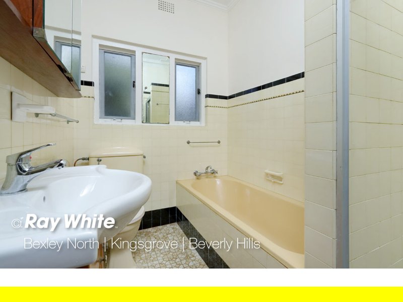 Photo - 5 Morgan Street, Kingsgrove NSW 2208 - Image 6