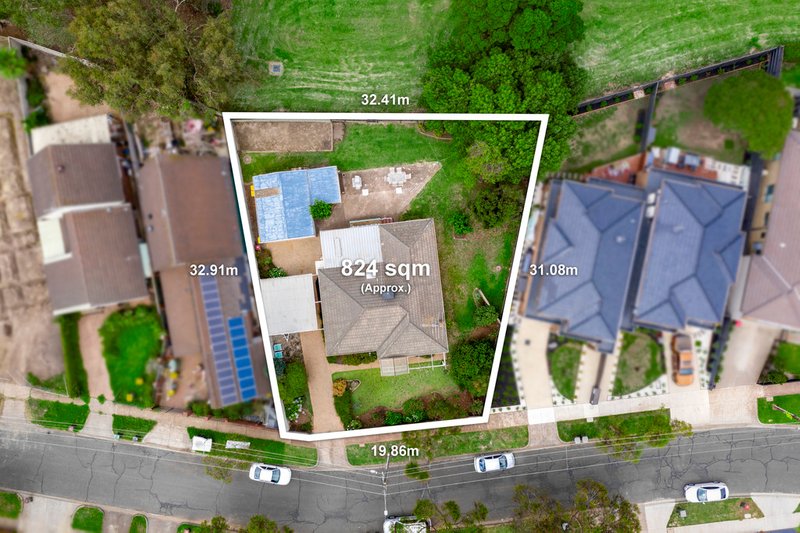 Photo - 5 Morley Crescent, Box Hill North VIC 3129 - Image 6