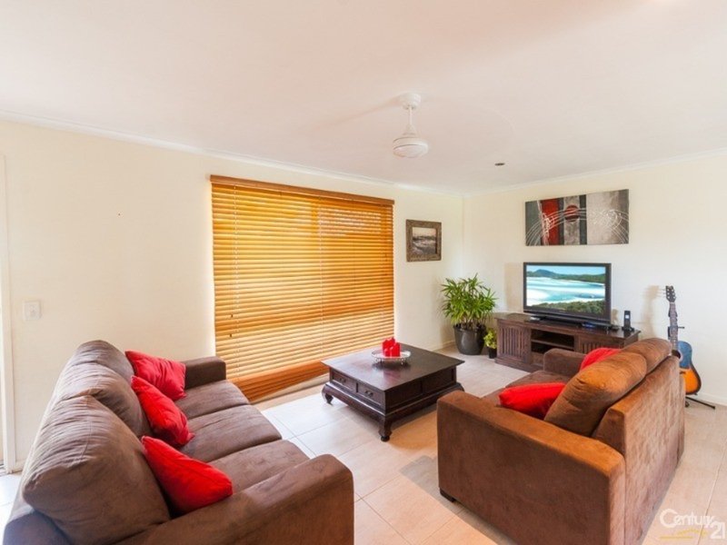 Photo - 5 Morobe Crescent, Bli Bli QLD 4560 - Image 2