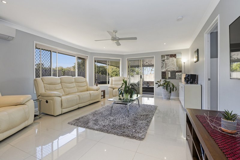 Photo - 5 Morwell Crescent, North Lakes QLD 4509 - Image 2