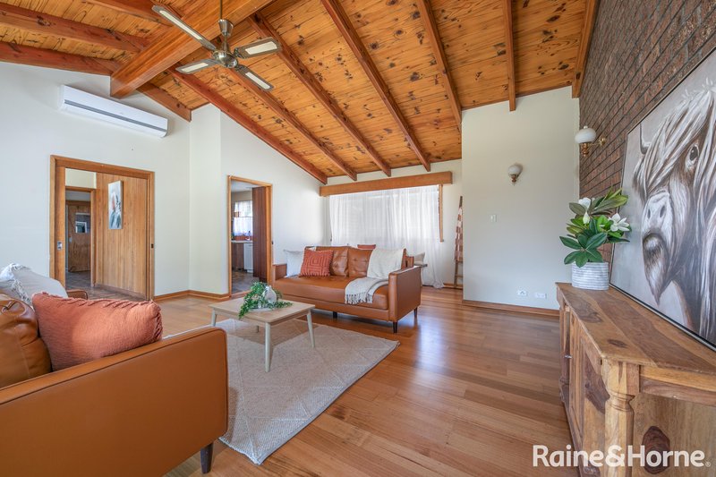 Photo - 5 Mount Gisborne Road, Gisborne VIC 3437 - Image 6