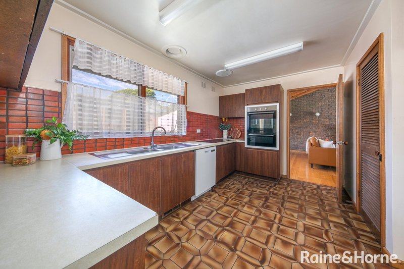 Photo - 5 Mount Gisborne Road, Gisborne VIC 3437 - Image 7