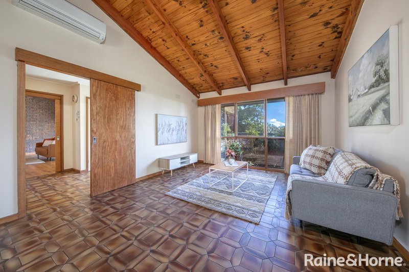 Photo - 5 Mount Gisborne Road, Gisborne VIC 3437 - Image 8