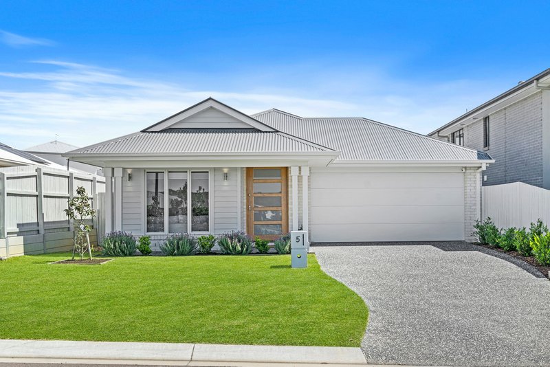 5 Mountain Ash Way, Redland Bay QLD 4165