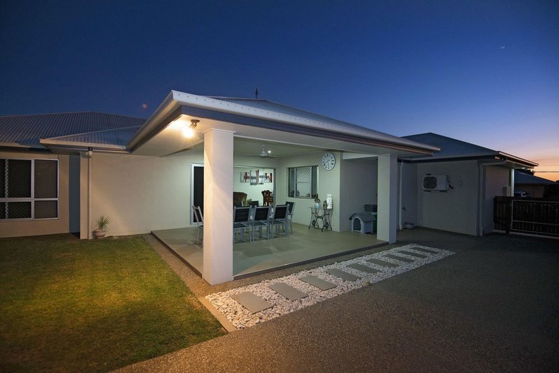 Photo - 5 Mountney Street, Avoca QLD 4670 - Image 2