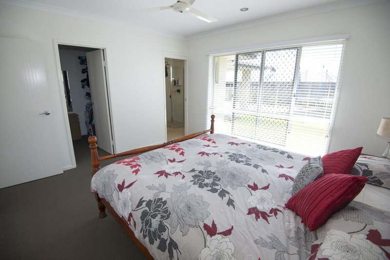 Photo - 5 Mountney Street, Avoca QLD 4670 - Image 8