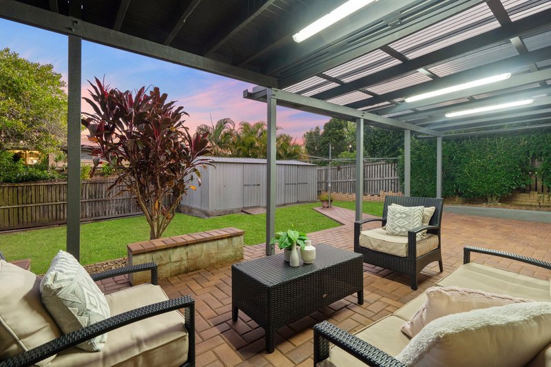 Photo - 5 Mourilyan Street, Mansfield QLD 4122 - Image 11