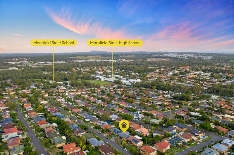 Photo - 5 Mourilyan Street, Mansfield QLD 4122 - Image 18