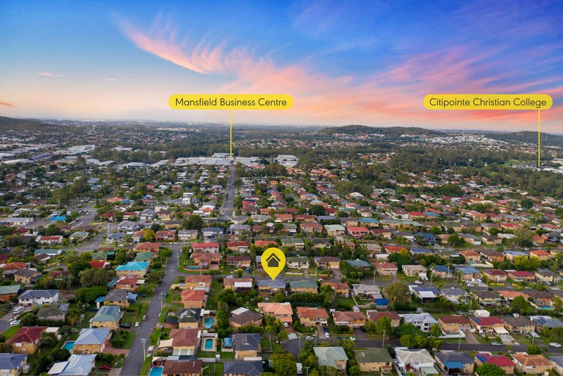 Photo - 5 Mourilyan Street, Mansfield QLD 4122 - Image 20