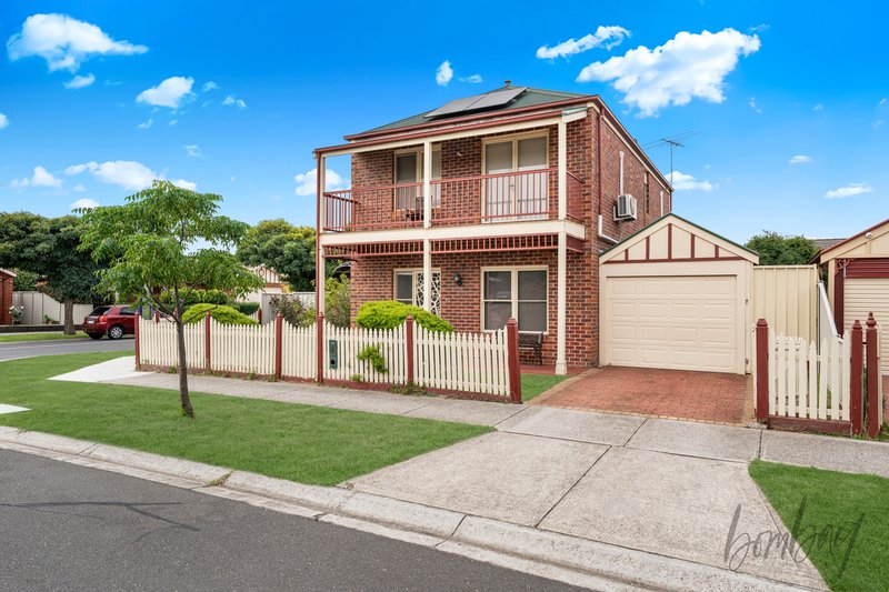 Photo - 5 Mulberry Pass, Craigieburn VIC 3064 - Image 1