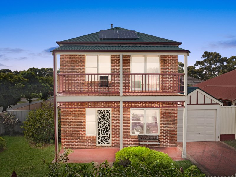 Photo - 5 Mulberry Pass, Craigieburn VIC 3064 - Image 2