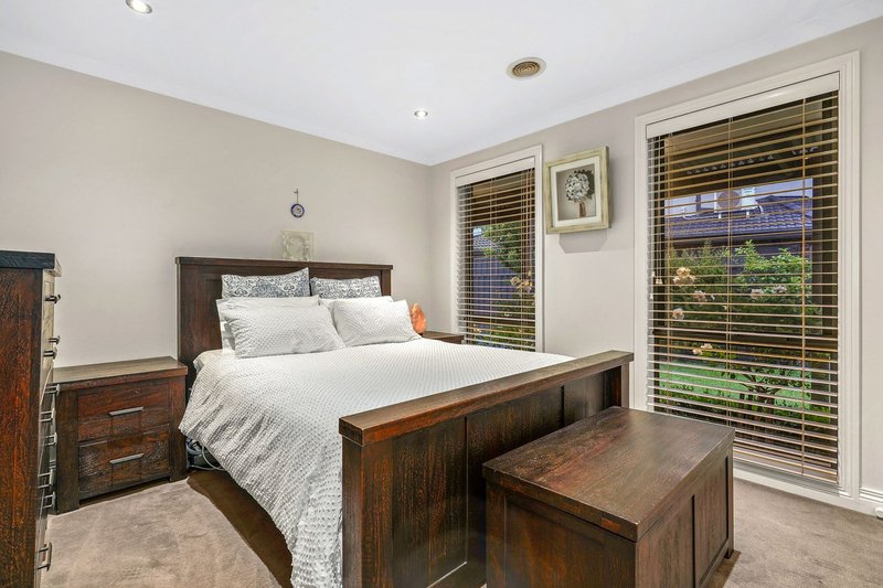 Photo - 5 Mullum Court, Springvale South VIC 3172 - Image 9