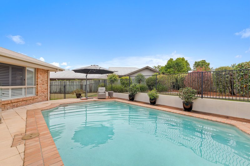 Photo - 5 Murdock Court, Tewantin QLD 4565 - Image 2