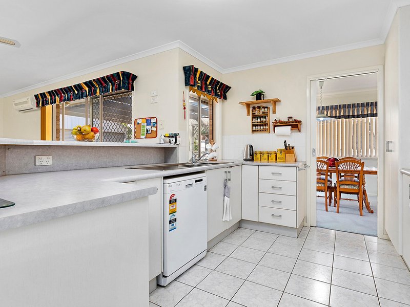 Photo - 5 Murra Court, Tewantin QLD 4565 - Image 4