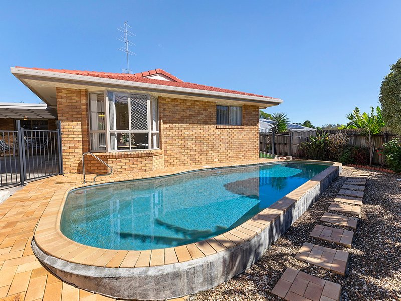 Photo - 5 Murra Court, Tewantin QLD 4565 - Image 11