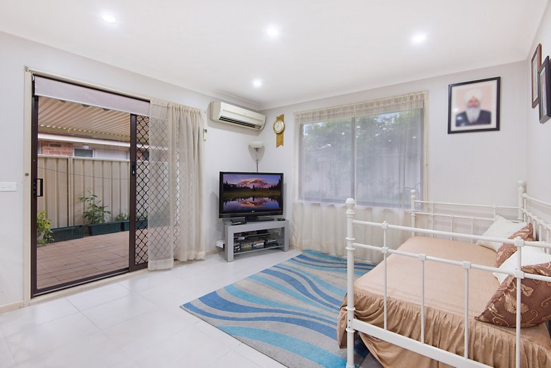 Photo - 5 Muscat Grove, Glenwood NSW 2768 - Image 2