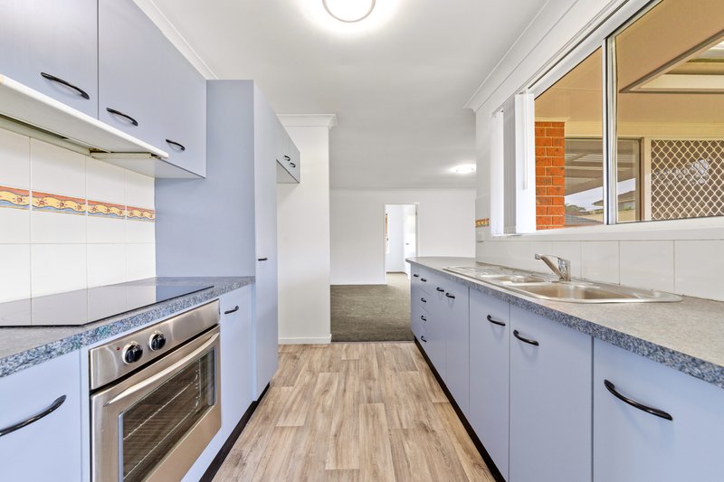 Photo - 5 Myee Place, Blue Haven NSW 2262 - Image 2