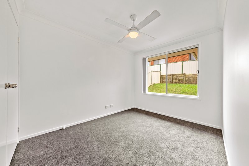 Photo - 5 Myee Place, Blue Haven NSW 2262 - Image 7