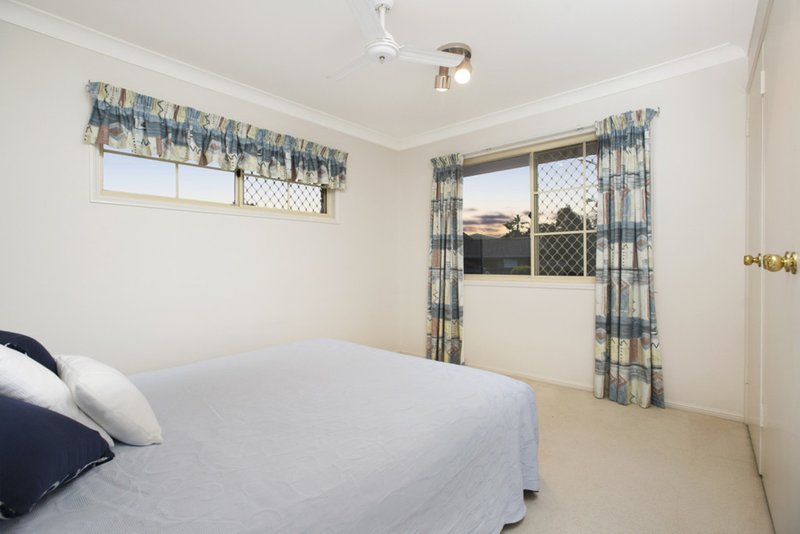 Photo - 5 Myola Court, Carindale QLD 4152 - Image 19