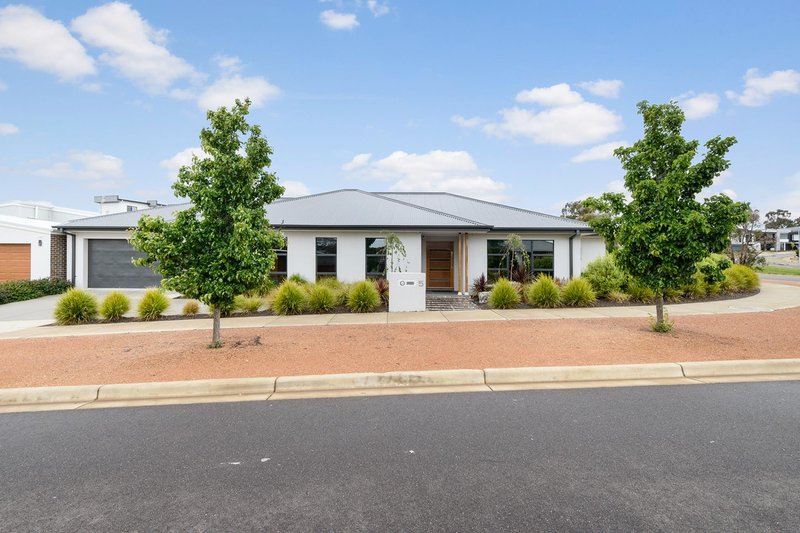 Photo - 5 Myra Law Crescent, Moncrieff ACT 2914 - Image 18