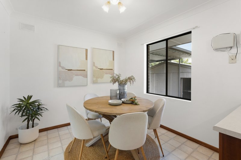 Photo - 5 Nanette Road, Valley View SA 5093 - Image 7