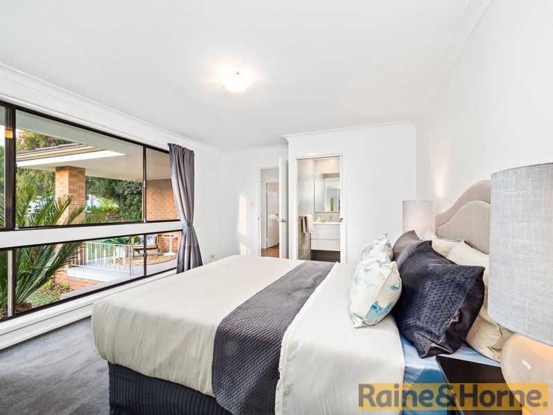 Photo - 5 Naomi Street North, Baulkham Hills NSW 2153 - Image 2