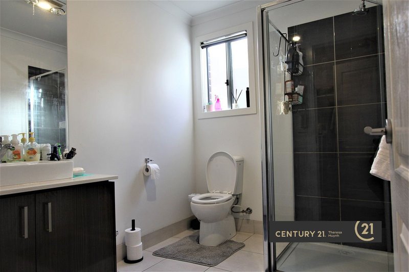 Photo - 5 Naomi Street, Pakenham VIC 3810 - Image 12