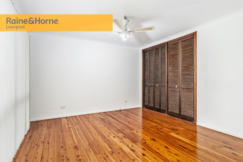 Photo - 5 Napier Avenue, Lurnea NSW 2170 - Image 8