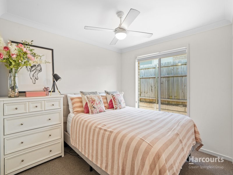 Photo - 5 Napier Circuit, Silkstone QLD 4304 - Image 2