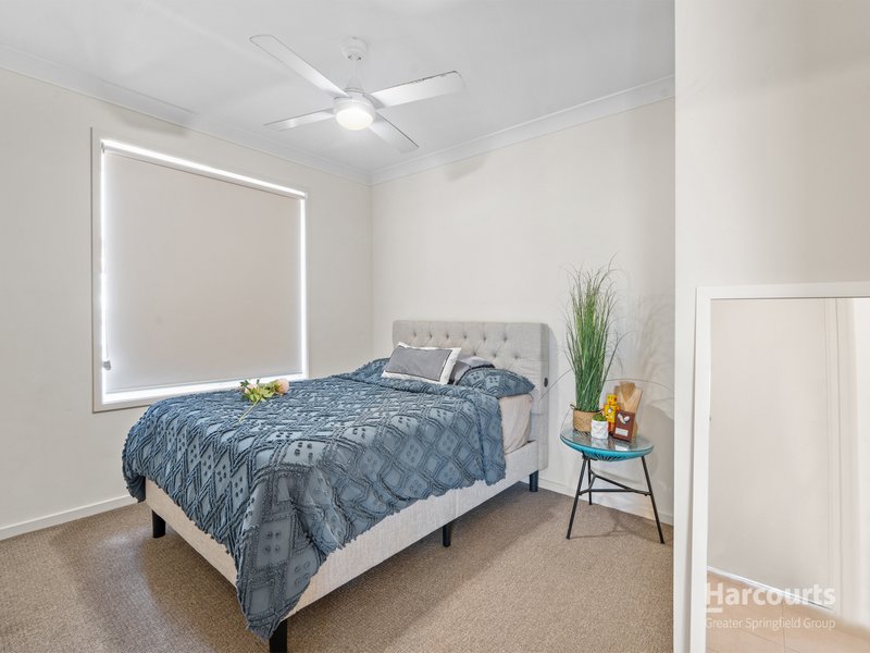 Photo - 5 Napier Circuit, Silkstone QLD 4304 - Image 3