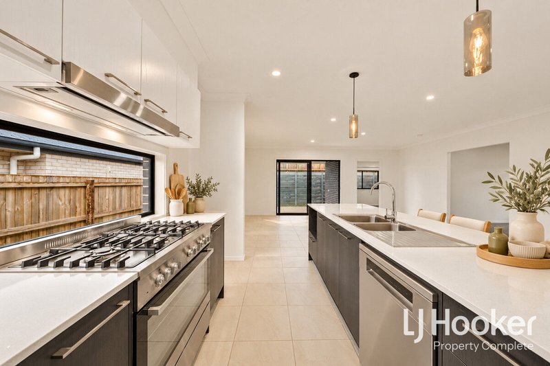 Photo - 5 Napier Crescent, Yarrabilba QLD 4207 - Image 1