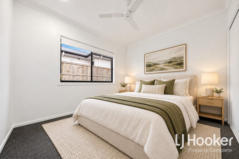 Photo - 5 Napier Crescent, Yarrabilba QLD 4207 - Image 5