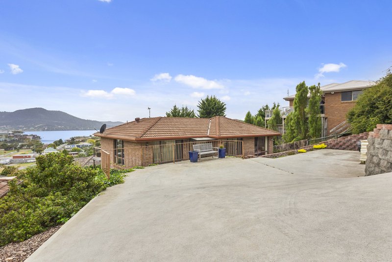 Photo - 5 Nathan Street, Berriedale TAS 7011 - Image 2