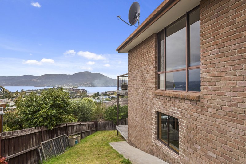 Photo - 5 Nathan Street, Berriedale TAS 7011 - Image 12