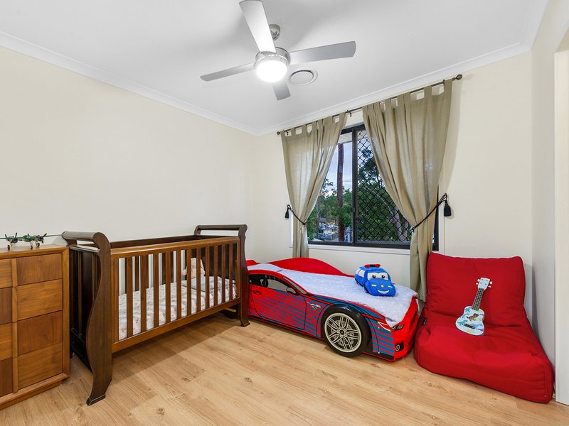 Photo - 5 Needham Place, Bridgeman Downs QLD 4035 - Image 12