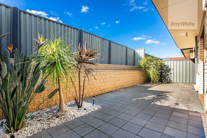 Photo - 5 Nelson Crescent, Mawson Lakes SA 5095 - Image 7