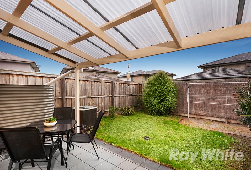 Photo - 5 Newcastle Drive, Mulgrave VIC 3170 - Image 10