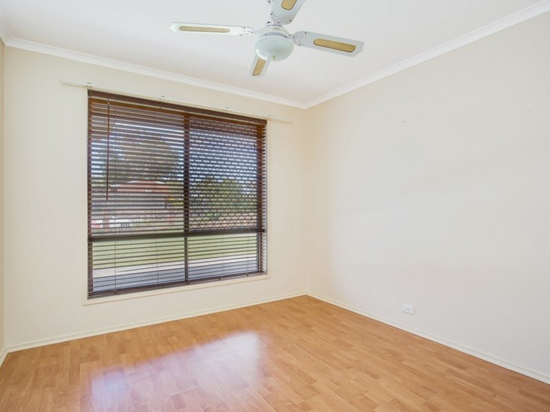 Photo - 5 Newhaven Crescent, Worongary QLD 4213 - Image 9