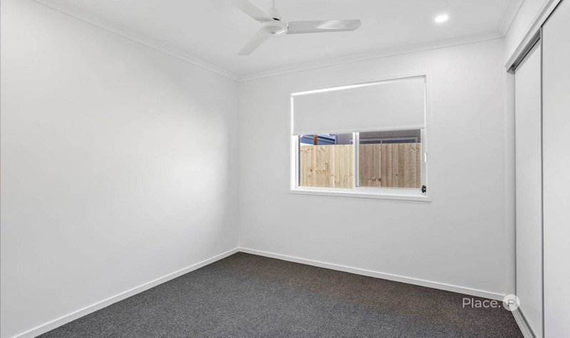 Photo - 5 Nichols Road, Kippa-Ring QLD 4021 - Image 5