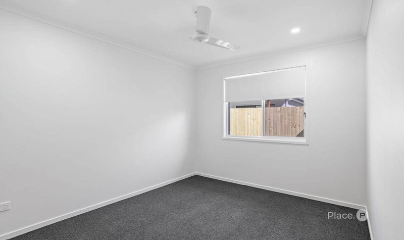Photo - 5 Nichols Road, Kippa-Ring QLD 4021 - Image 9