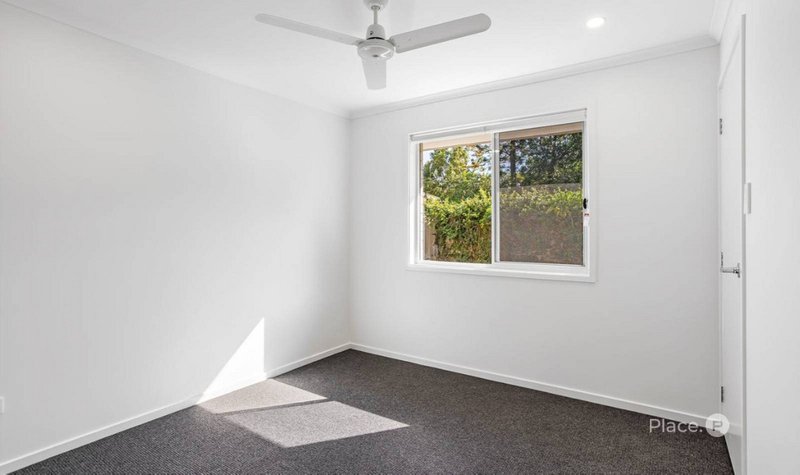 Photo - 5 Nichols Road, Kippa-Ring QLD 4021 - Image 12
