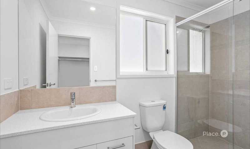 Photo - 5 Nichols Road, Kippa-Ring QLD 4021 - Image 13