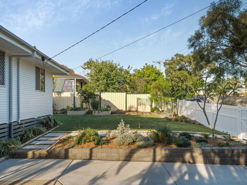 Photo - 5 Nicholson Court, Kippa-Ring QLD 4021 - Image 4