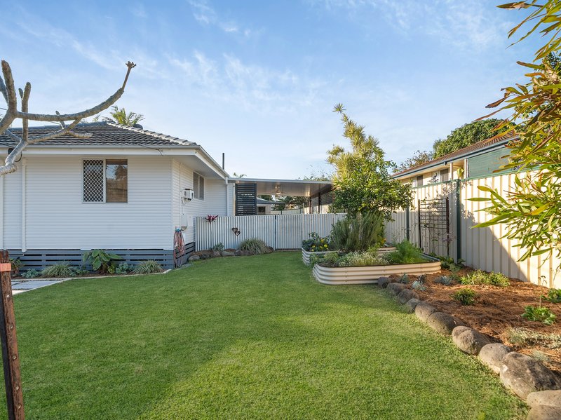 Photo - 5 Nicholson Court, Kippa-Ring QLD 4021 - Image 15