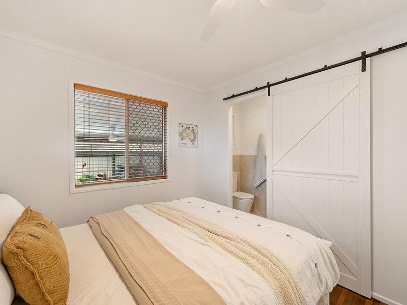 Photo - 5 Nicholson Court, Kippa-Ring QLD 4021 - Image 18